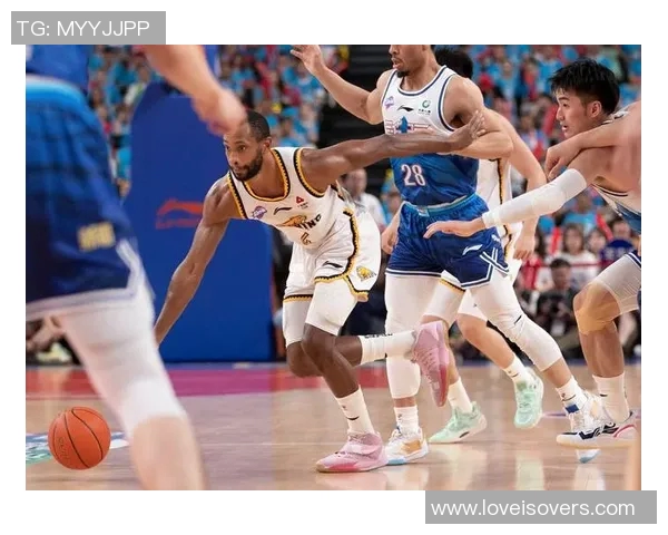 总决赛前瞻：广东队击败辽宁队，成功卫冕冠军