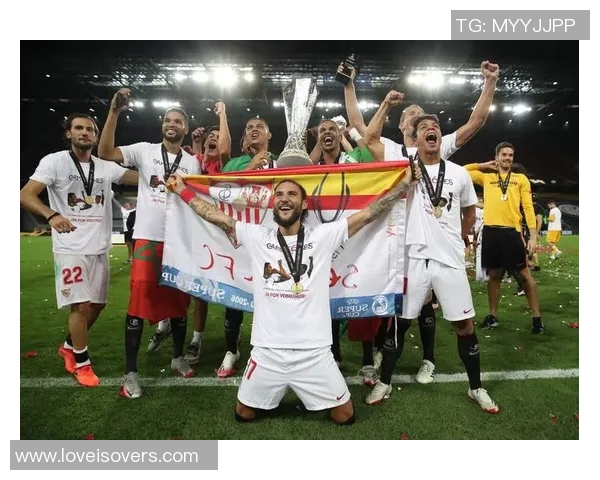 塞维利亚连续五轮不败，稳居西甲积分榜前三：不容忽视的实力之师