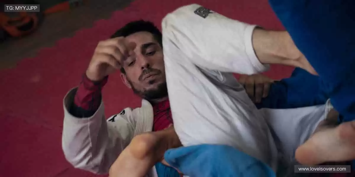 篮筐之下，书写属于你的传奇！🏀✨